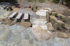 LISL2432_pierre-blue-stone
